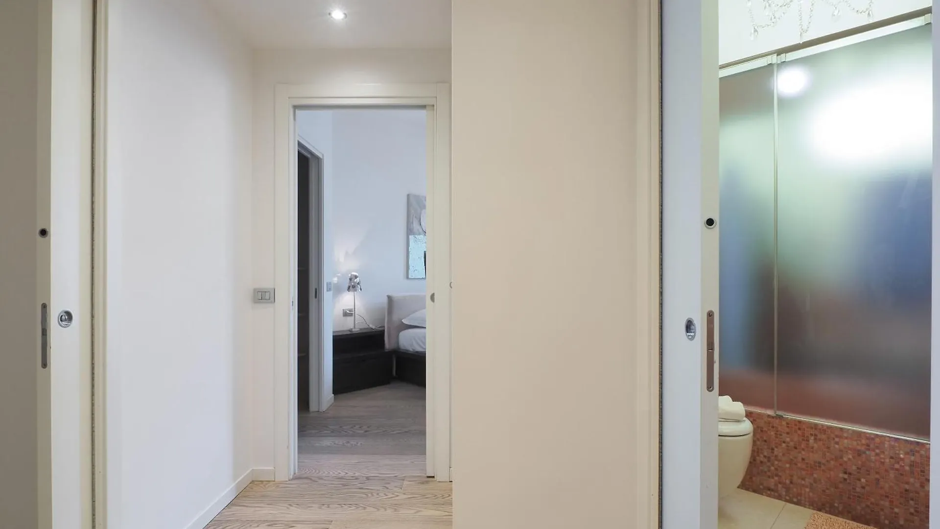 Primopiano - Ronchi Apartment Milan