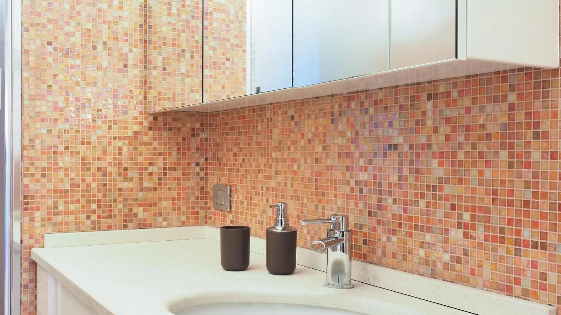 Primopiano - Ronchi Apartment Milan 0*,