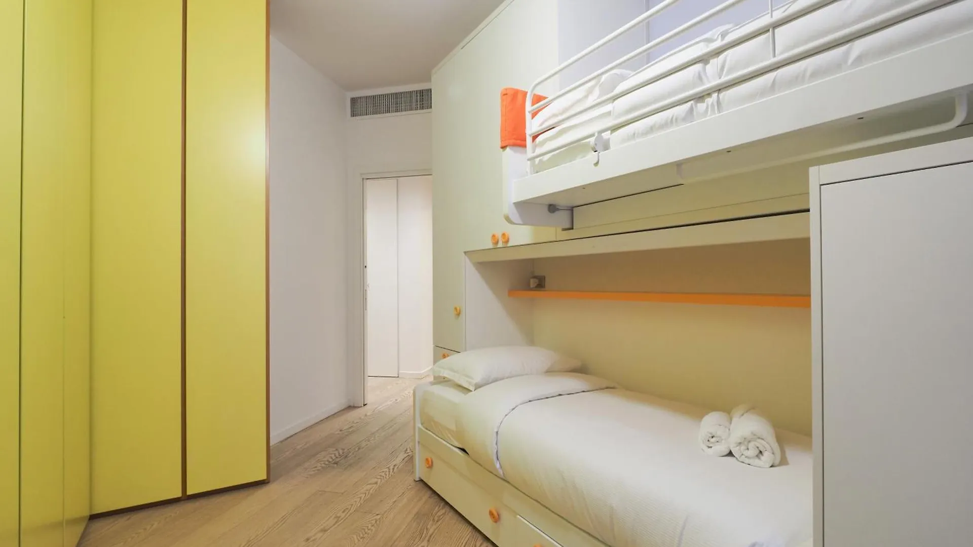 Primopiano - Ronchi Apartment Milan