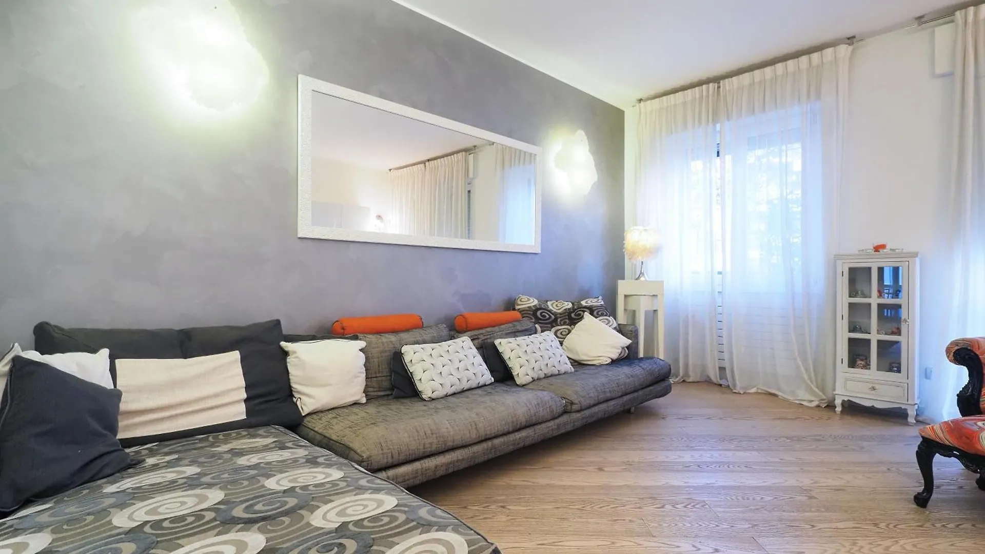 Primopiano - Ronchi Apartment Milan